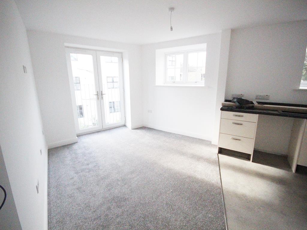 2 bedroom apartment To Let in Earby - IMG_5031.jpg